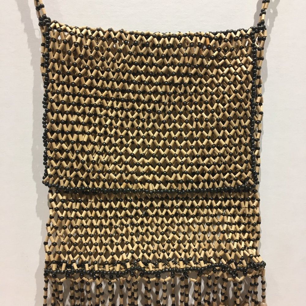 WOOD BEADED CROSS BODY PURSE - Picture 2 of 7